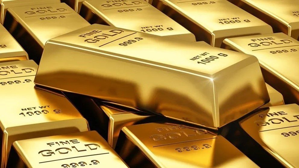 Gold Retreats from 4-Week High as Dollar Gains Slightly - Jordan News