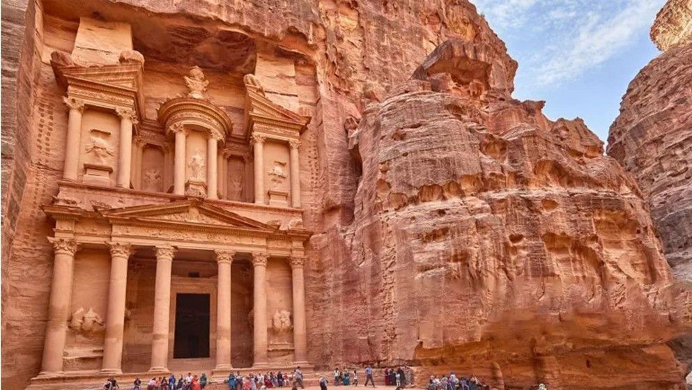 Jordan and Qatar Discuss Strengthening Tourism Cooperation - Jordan News
