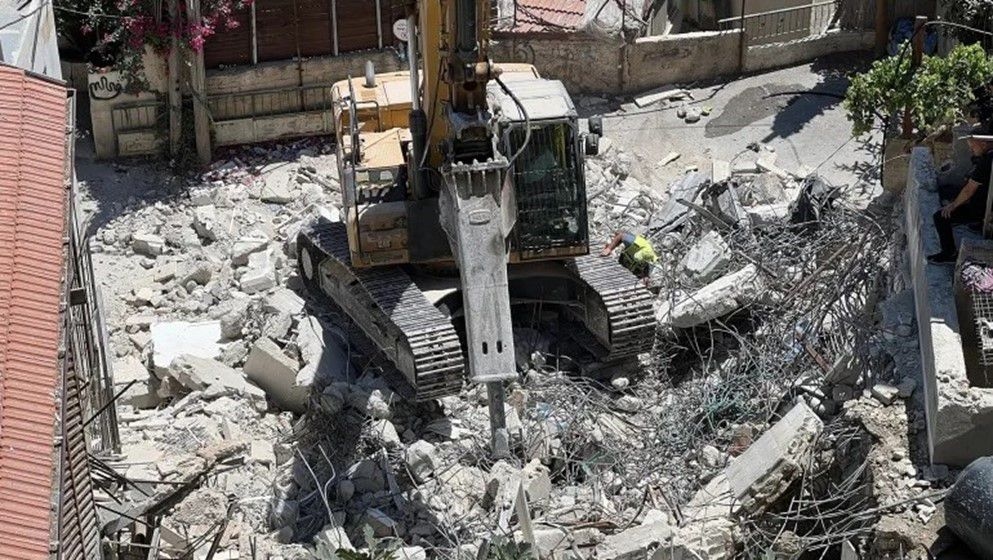 Israeli Occupation Forces Compel Two Palestinian Families to Demolish Their Homes in Occupied Jerusalem - Jordan News