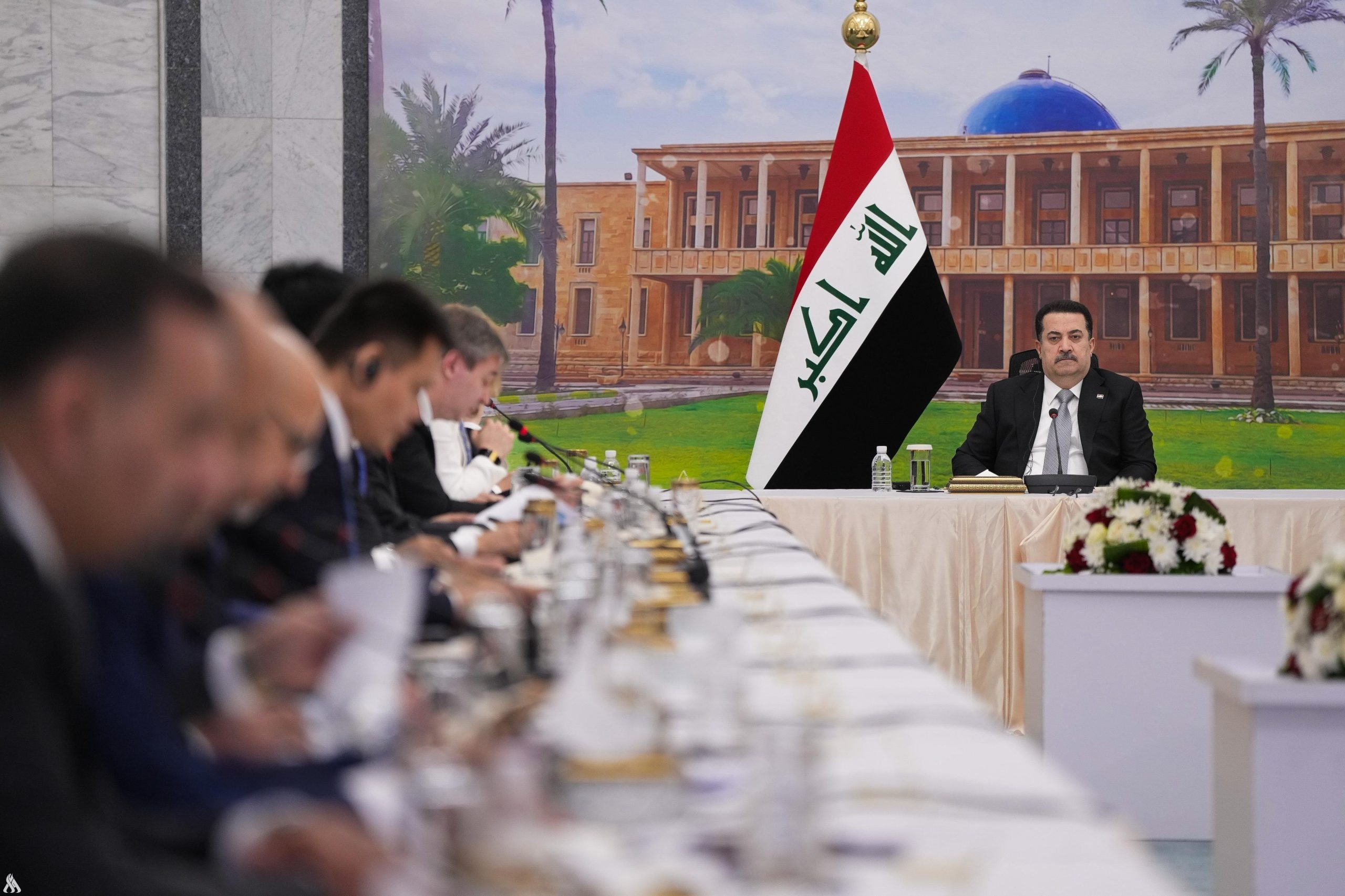 رئيس الوزراء يوجه بإعادة تقييم تجربة جولات التراخيص