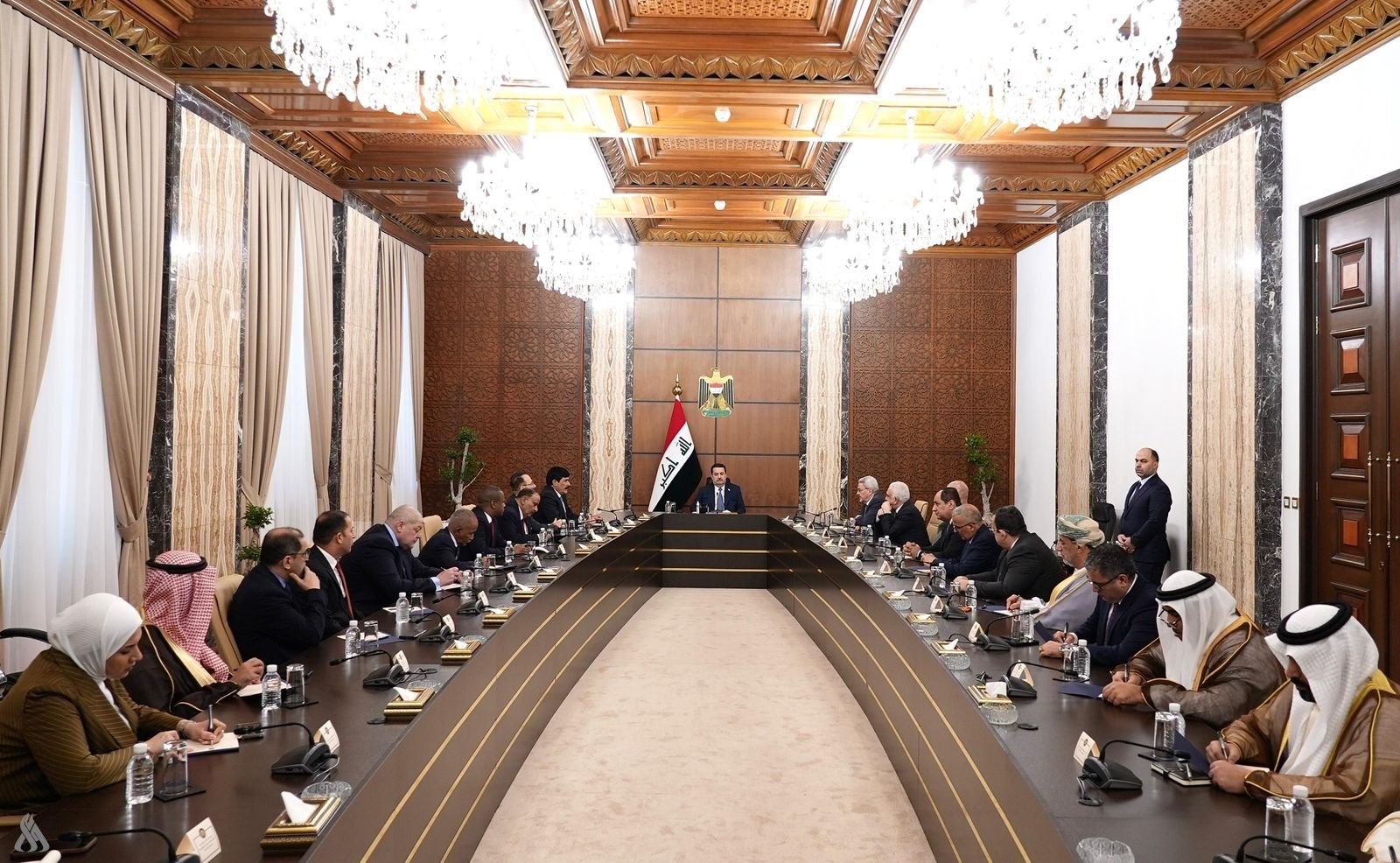 رئيس الوزراء يستقبل سفراء ورؤساء البعثات الدبلوماسية العربية لدى العراق
