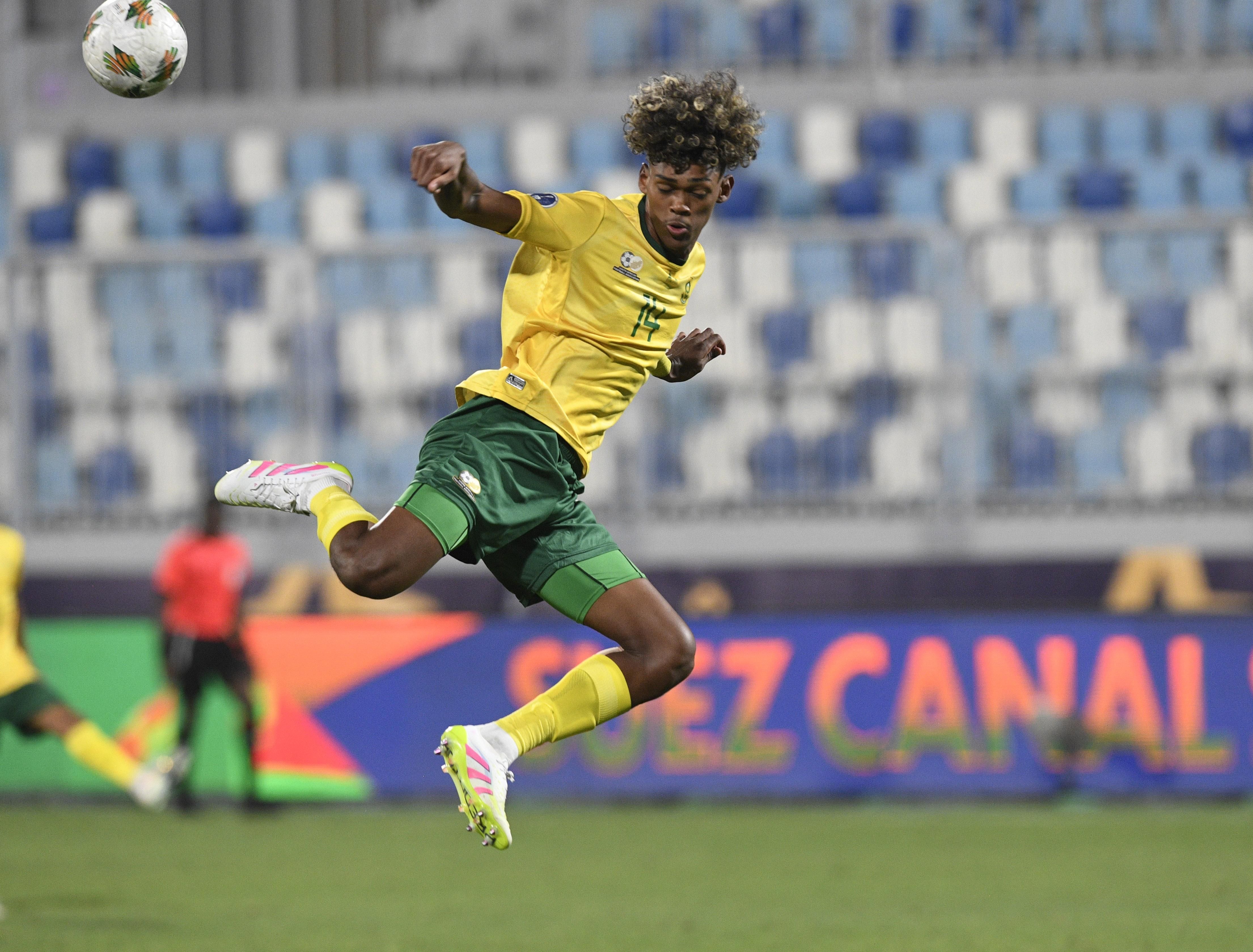 Tylon Smith has the attributes to be a really top-class defender, says Stellies coach Steve Barker