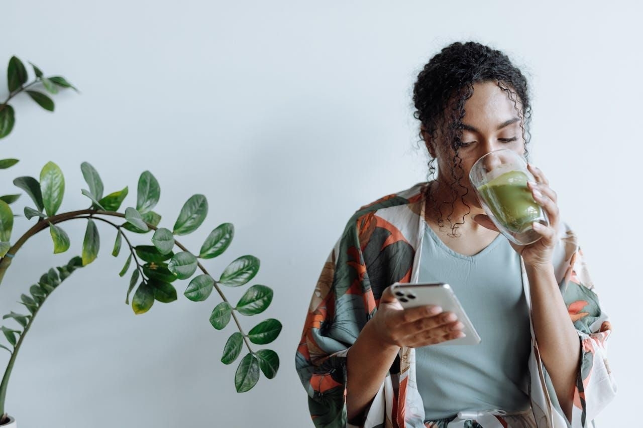 Matcha magic: could this green drink be the key to better sleep and emotional well-being for older adults?