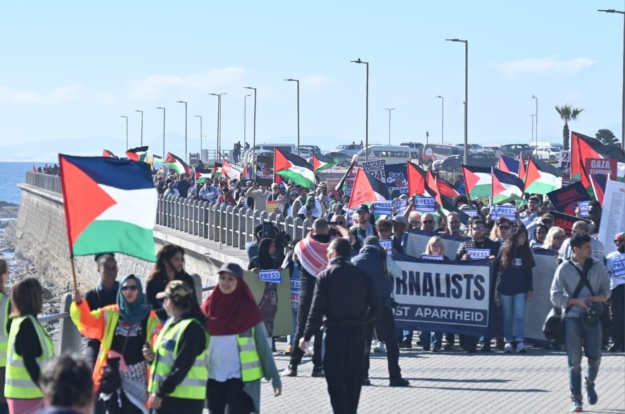 South African journalists protest against the murder of Palestinian reporters
