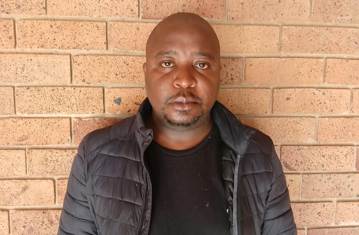 LOOK: Another South African man arrested for driving stolen Toyota towards Zimbabwe