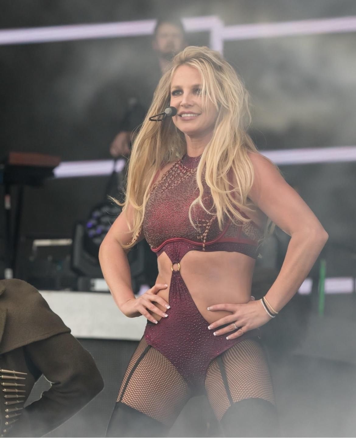 Britney Spears' flight fiasco: the pop star's take on smoking at 30 000 feet