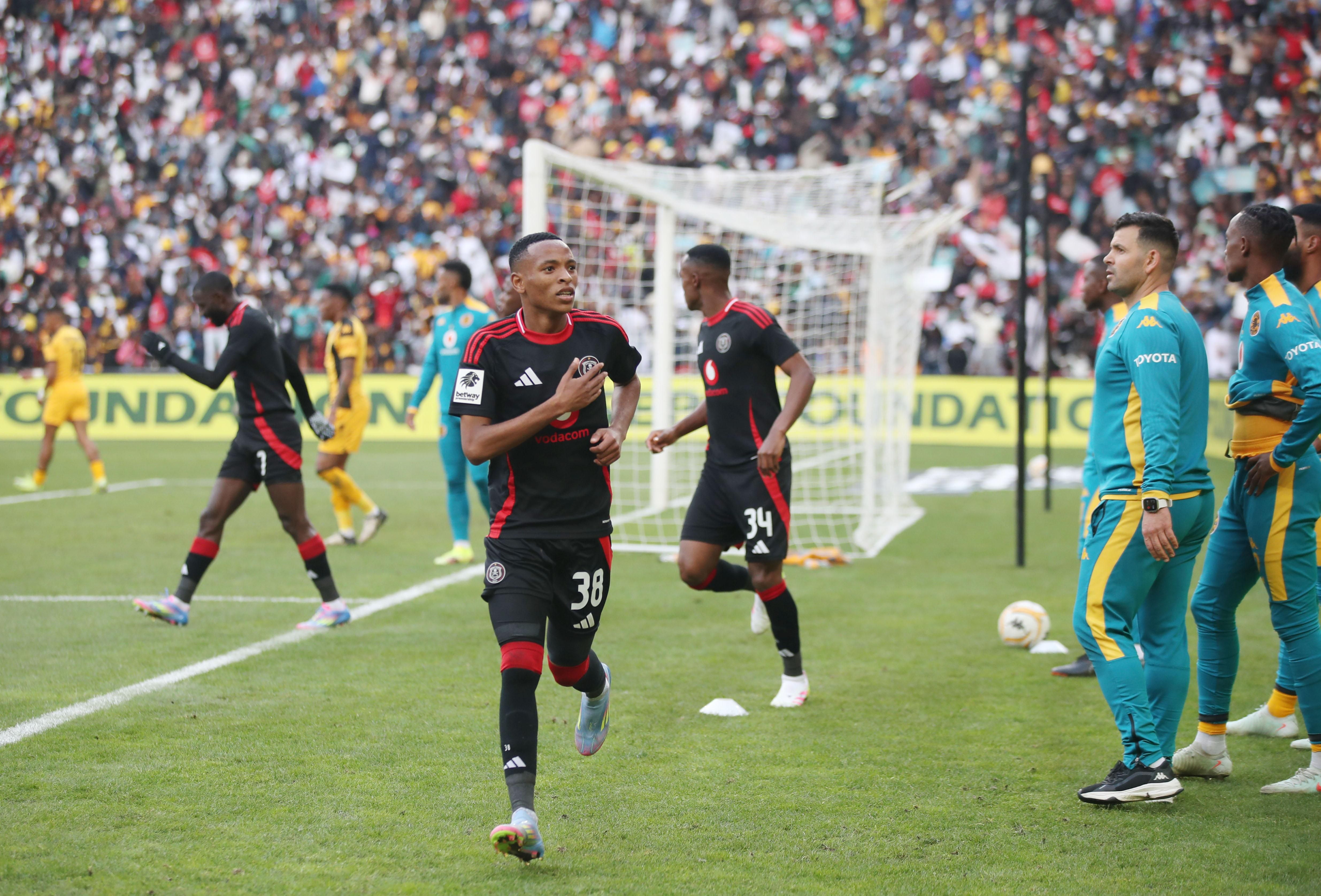 Relebohile Mofokeng the hero as Orlando Pirates beat Kaizer Chiefs in Soweto derby