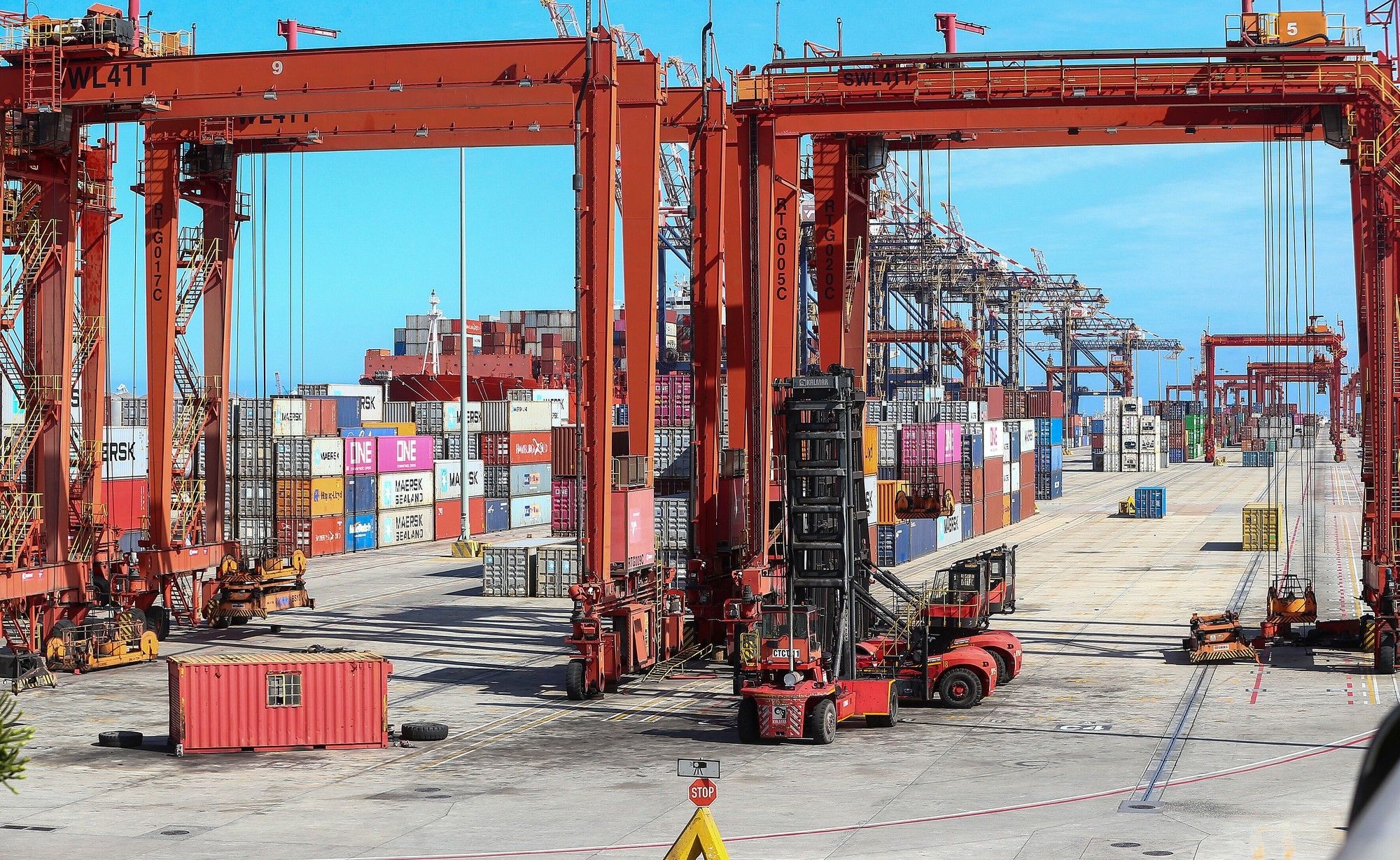 South Africa posts R14. 1bn trade surplus in April, down from March
