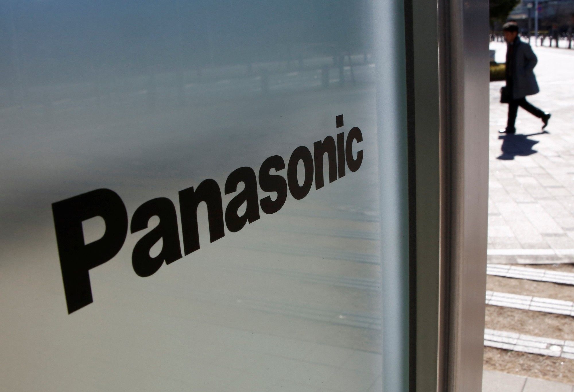 Japan's Panasonic targets 10,000 job cuts worldwide
