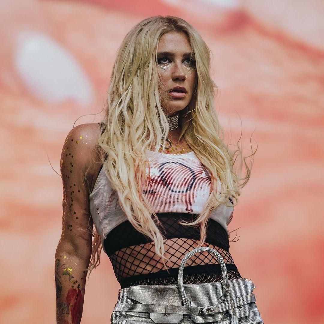 Kesha's heartbreak couture: turning engagement rings into a fashion statement