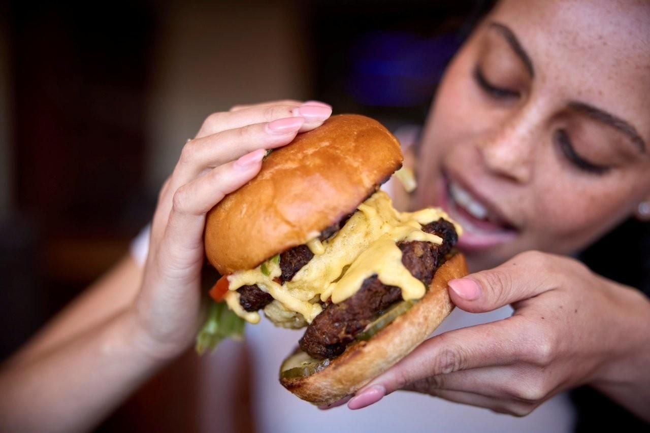 Fast food fuels growth in food and beverage sector