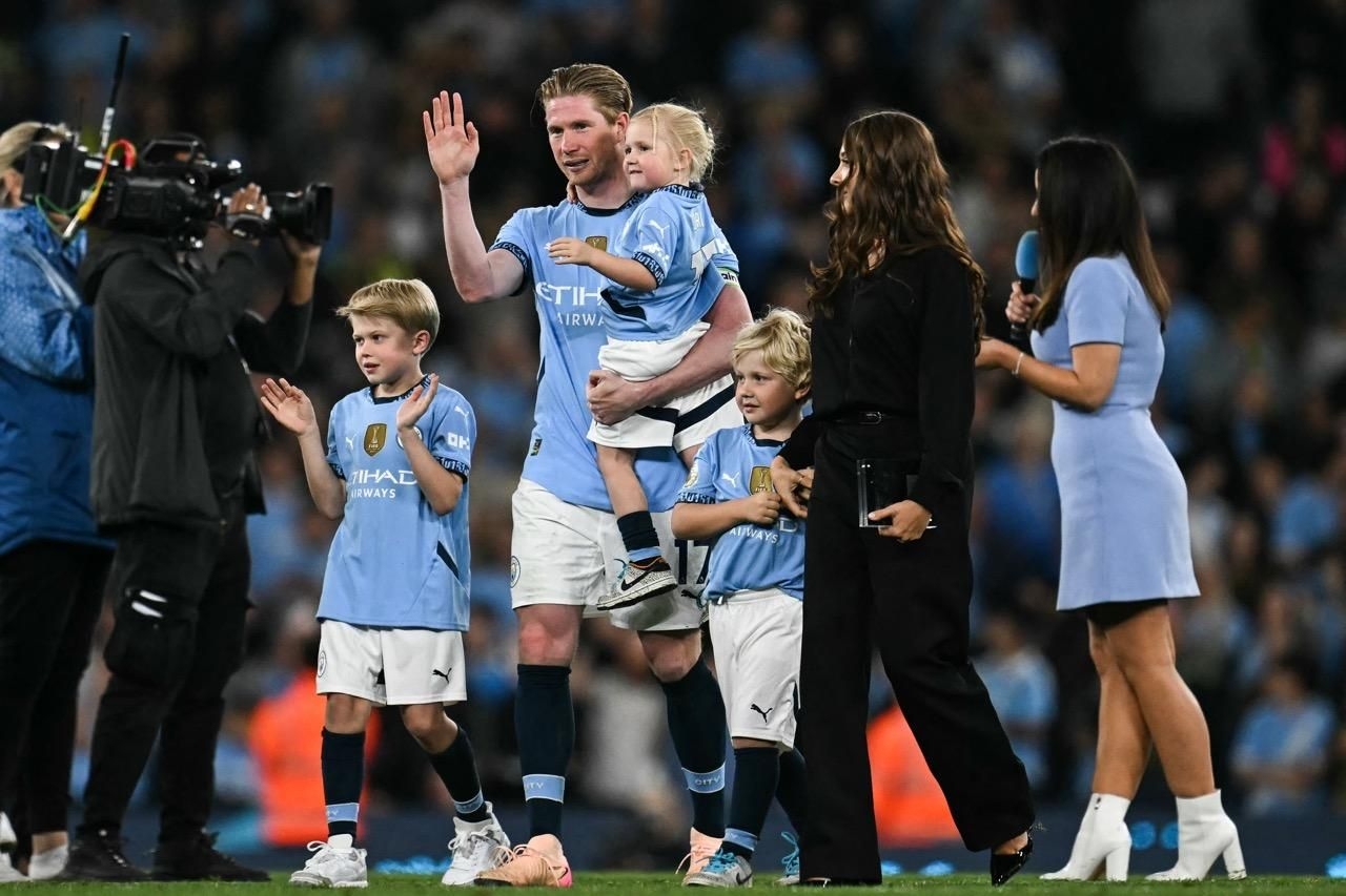 Man City edge closer to Champions League: Kevin de Bruyne departs, Rodri returns in Bournemouth victory