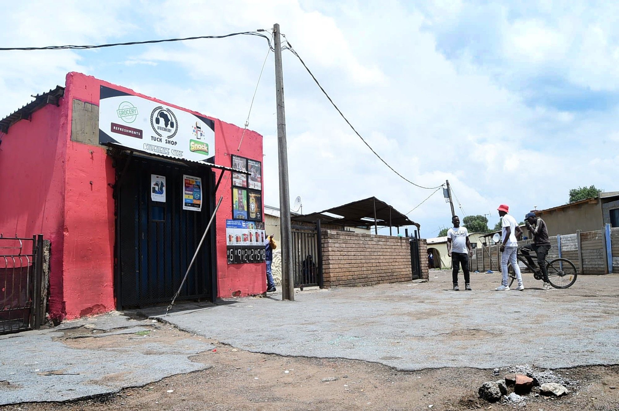 Joburg launches outreach drive to help spaza shops access R500 million fund