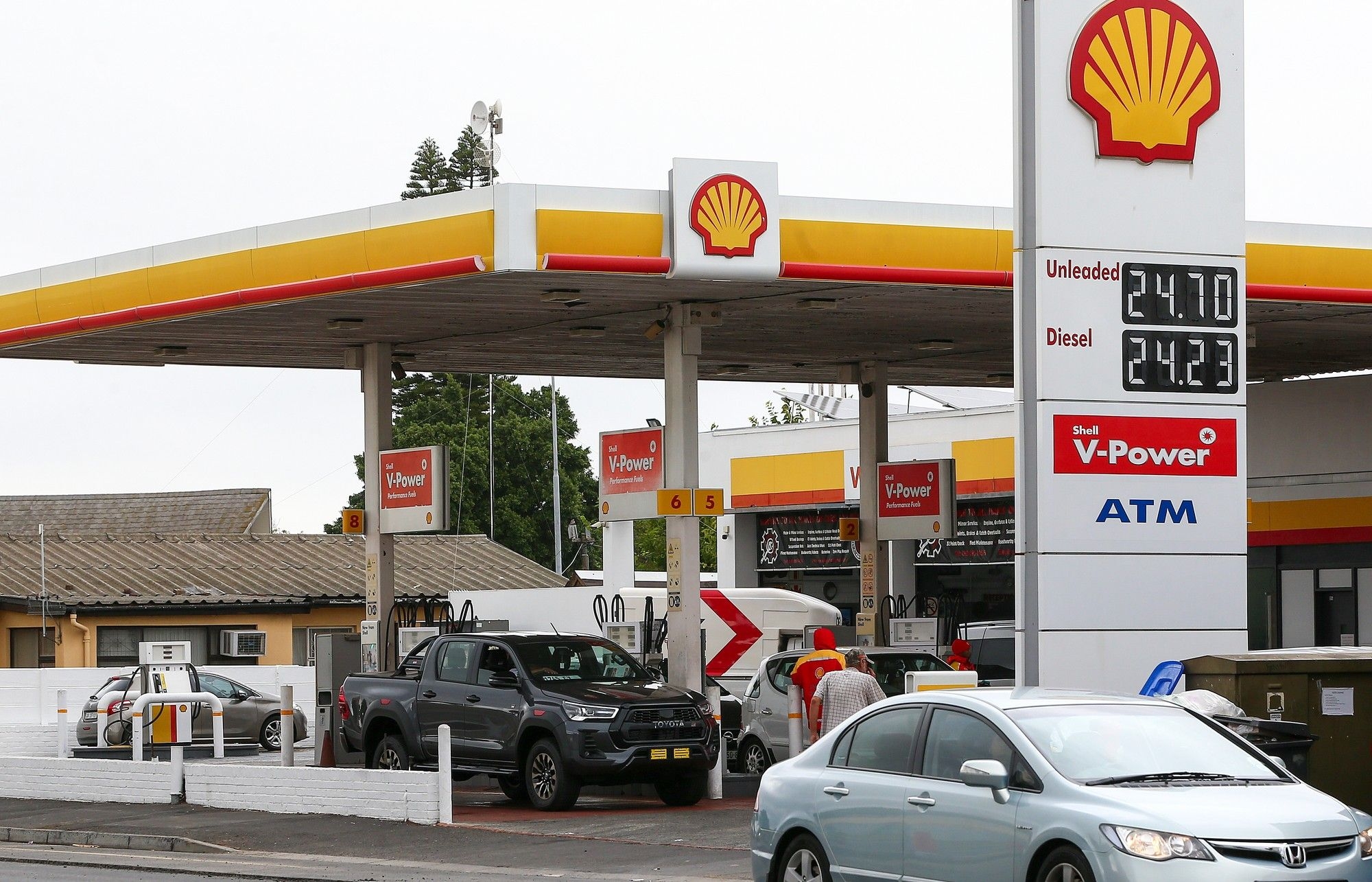 Shell acquires TotalEnergies stake in Nigeria oil field
