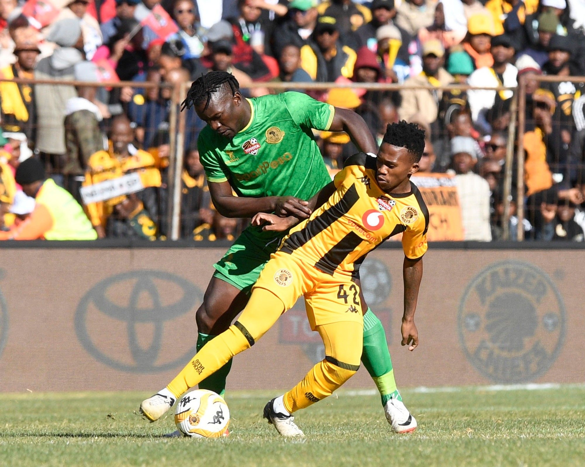 Coach Hugo Broos names Kaizer Chiefs trio in youthful preliminary Bafana Bafana squad