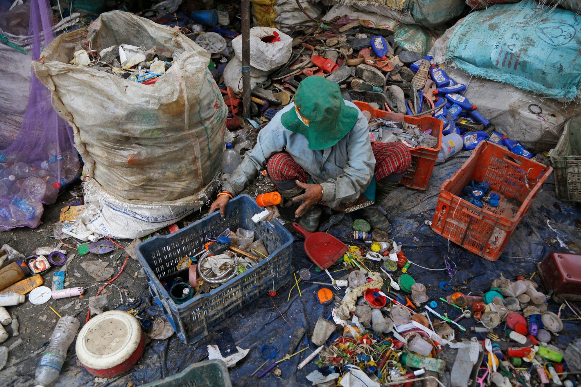 Wastepickers play a key role in the fight against plastic pollution