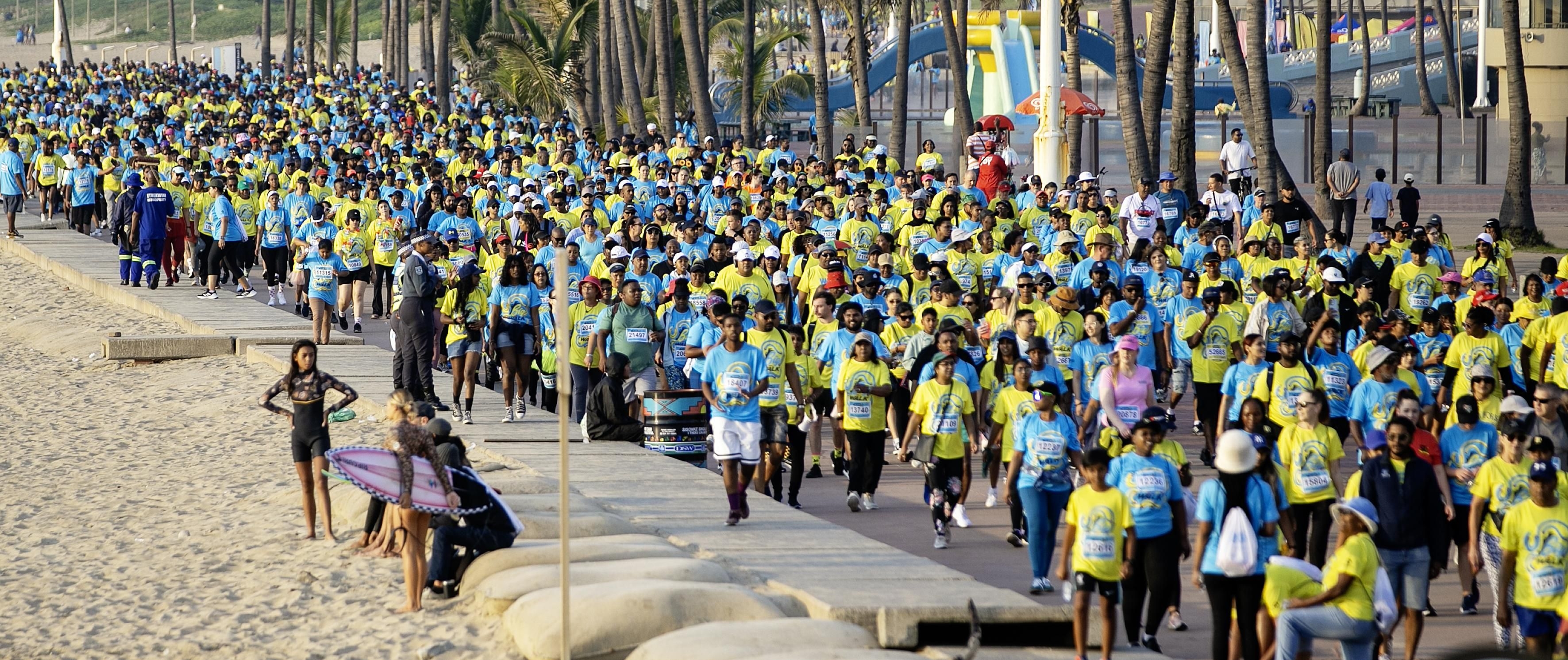 Thousands join the Suncoast East Coast Radio 'Big Walk' along Durban's Beachfront