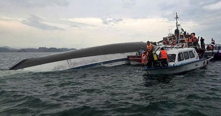 Dozens dead in Vietnam after tourist ferry sinks