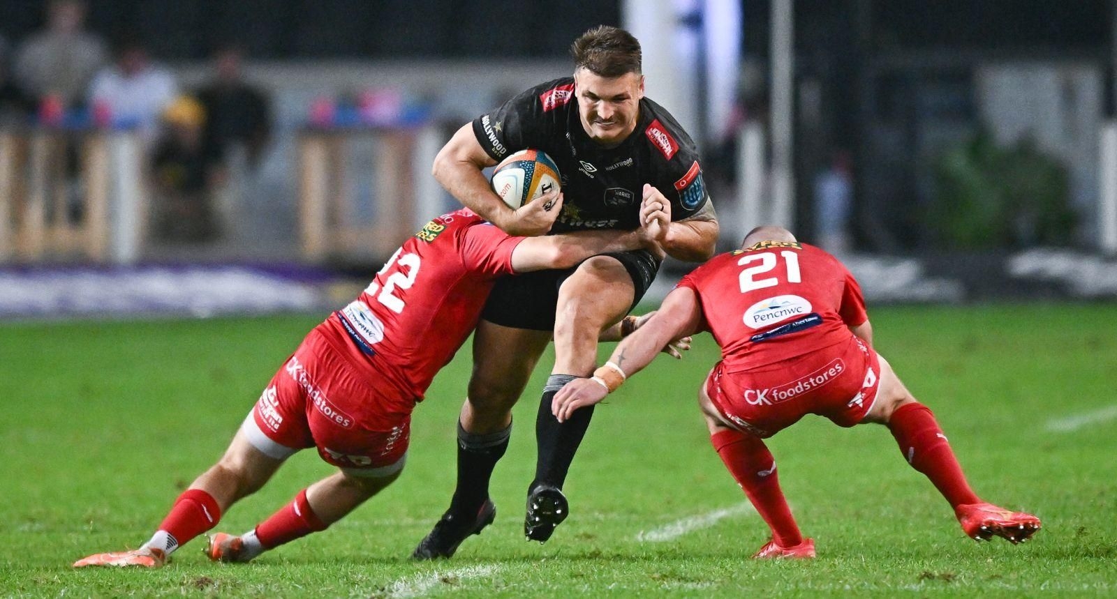 Springbok bruiser Andre Esterhuizen says Sharks one click away from gelling on attack
