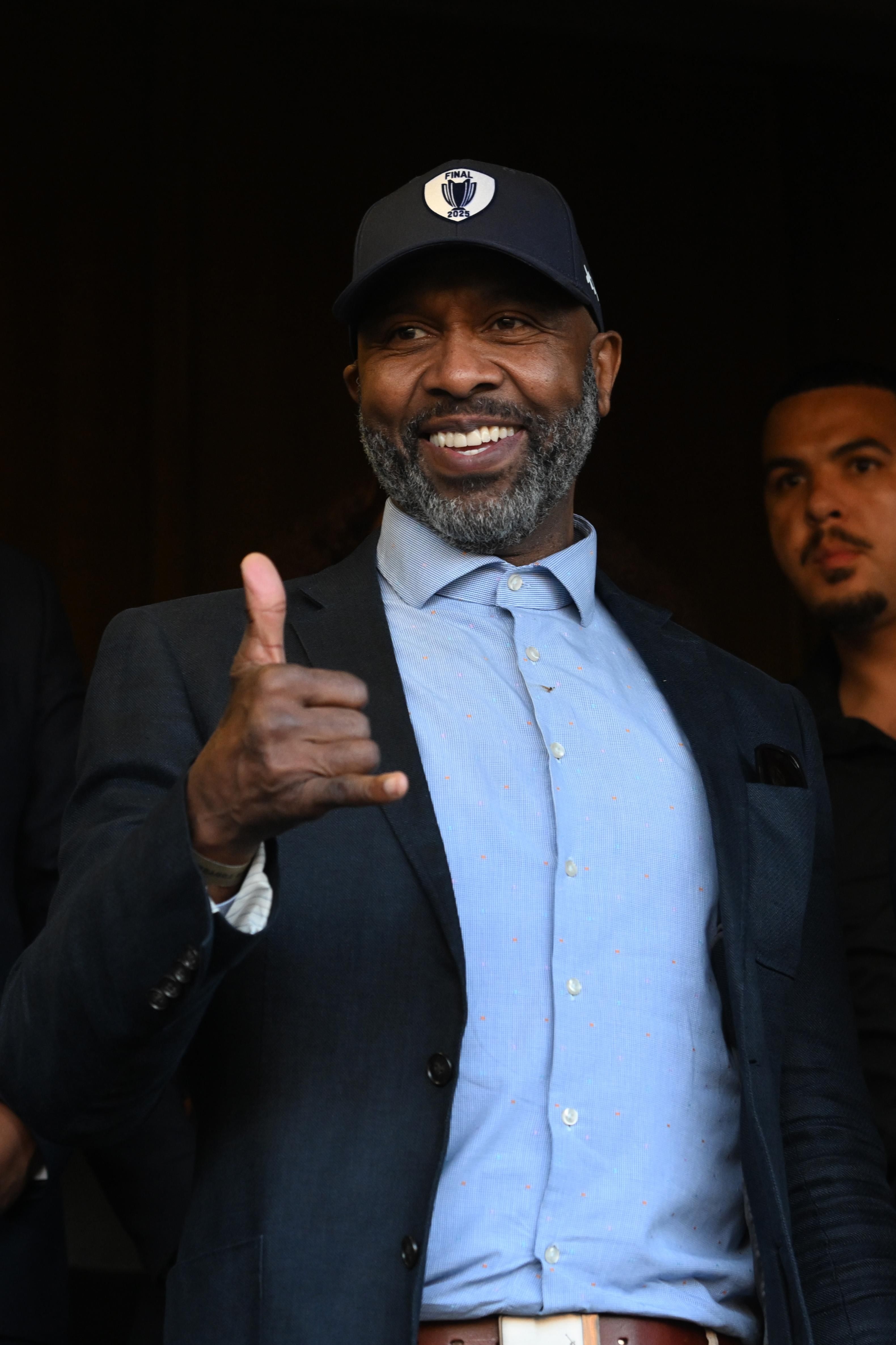 Radebe calls for leadership change at Safa, reflects on Kaizer Chiefs and cancer run