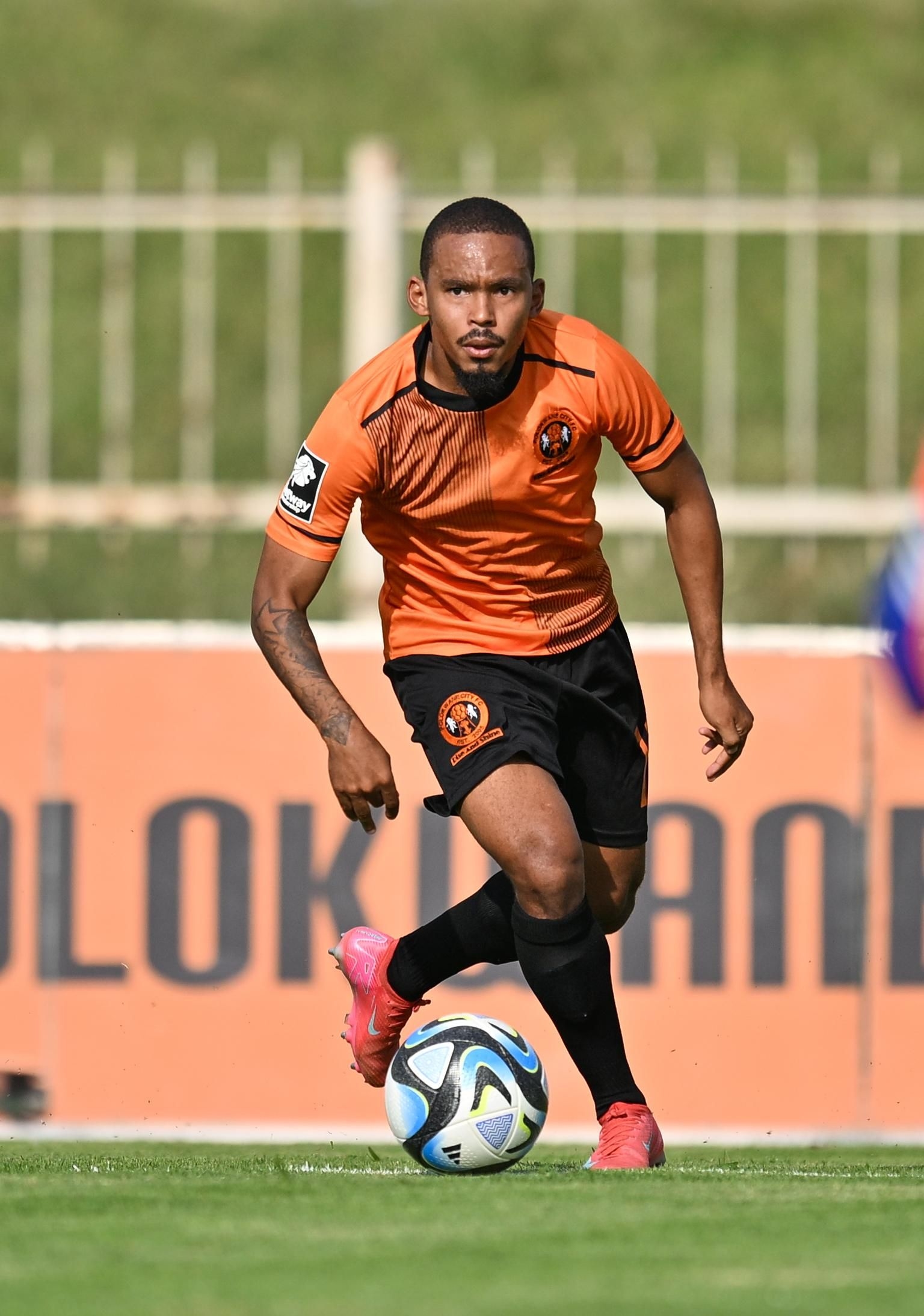 Appollis faces former club as Buccaneers begin MTN8 title defence