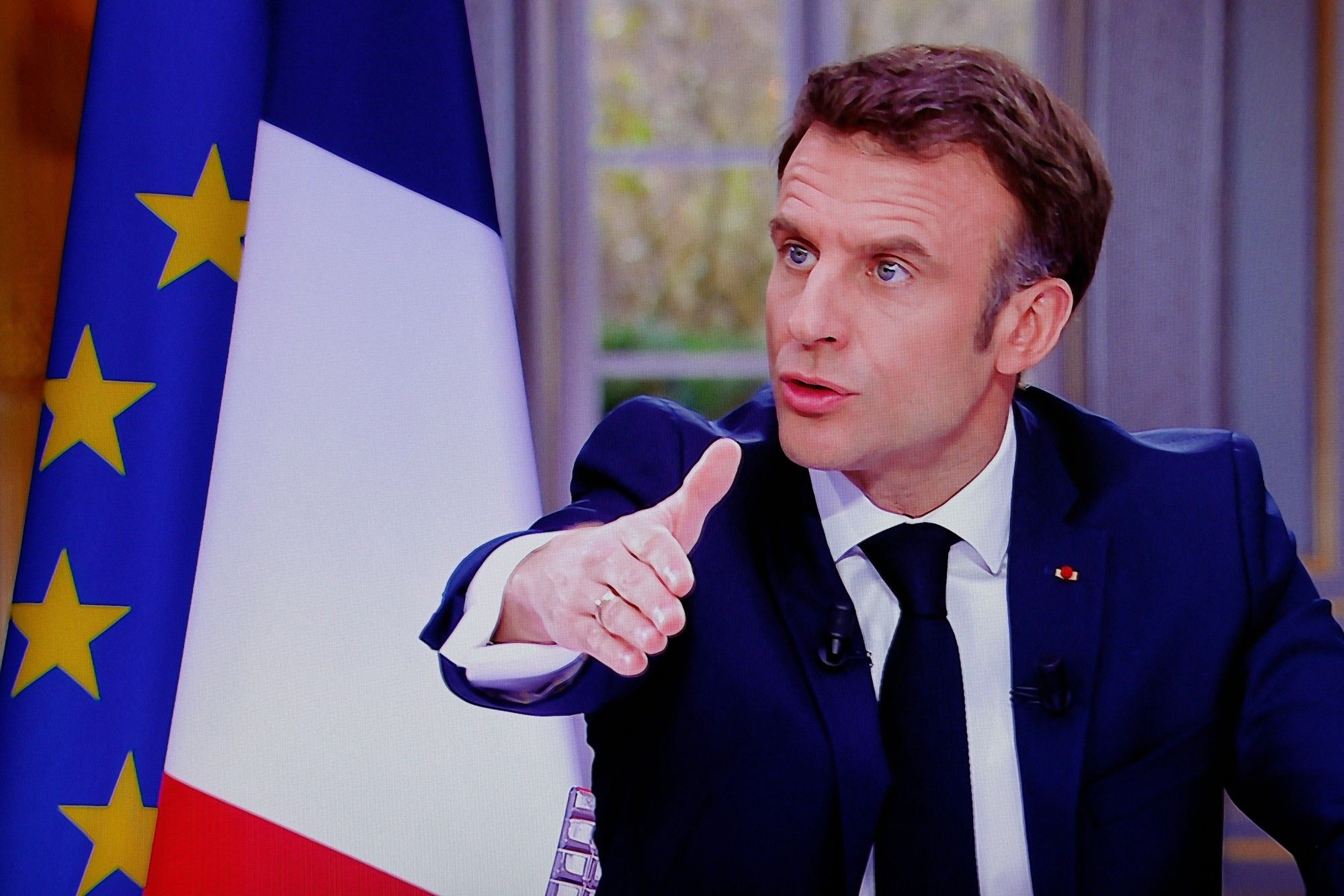 Macron threatens social media ban for minors
