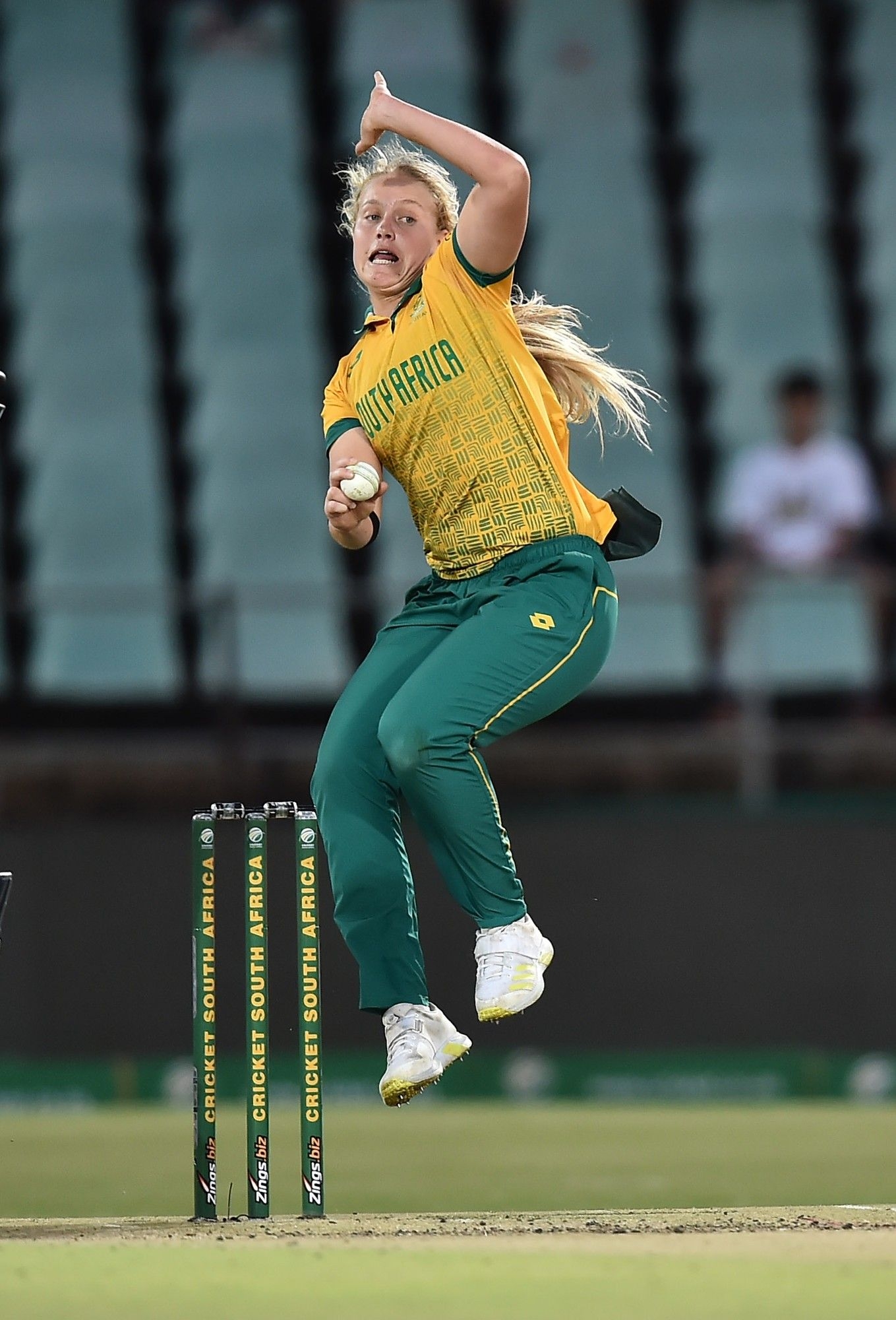 WATCH: Indy Sport Show with Proteas Women star Annerie Dercksen