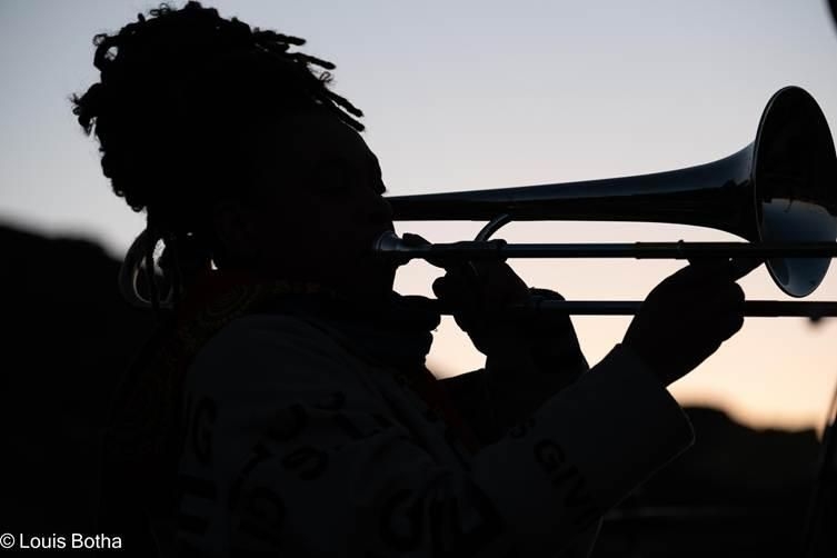 Journey to Jazz 2025 begins with sunrise salute from Siya Makuzeni in Prince Albert
