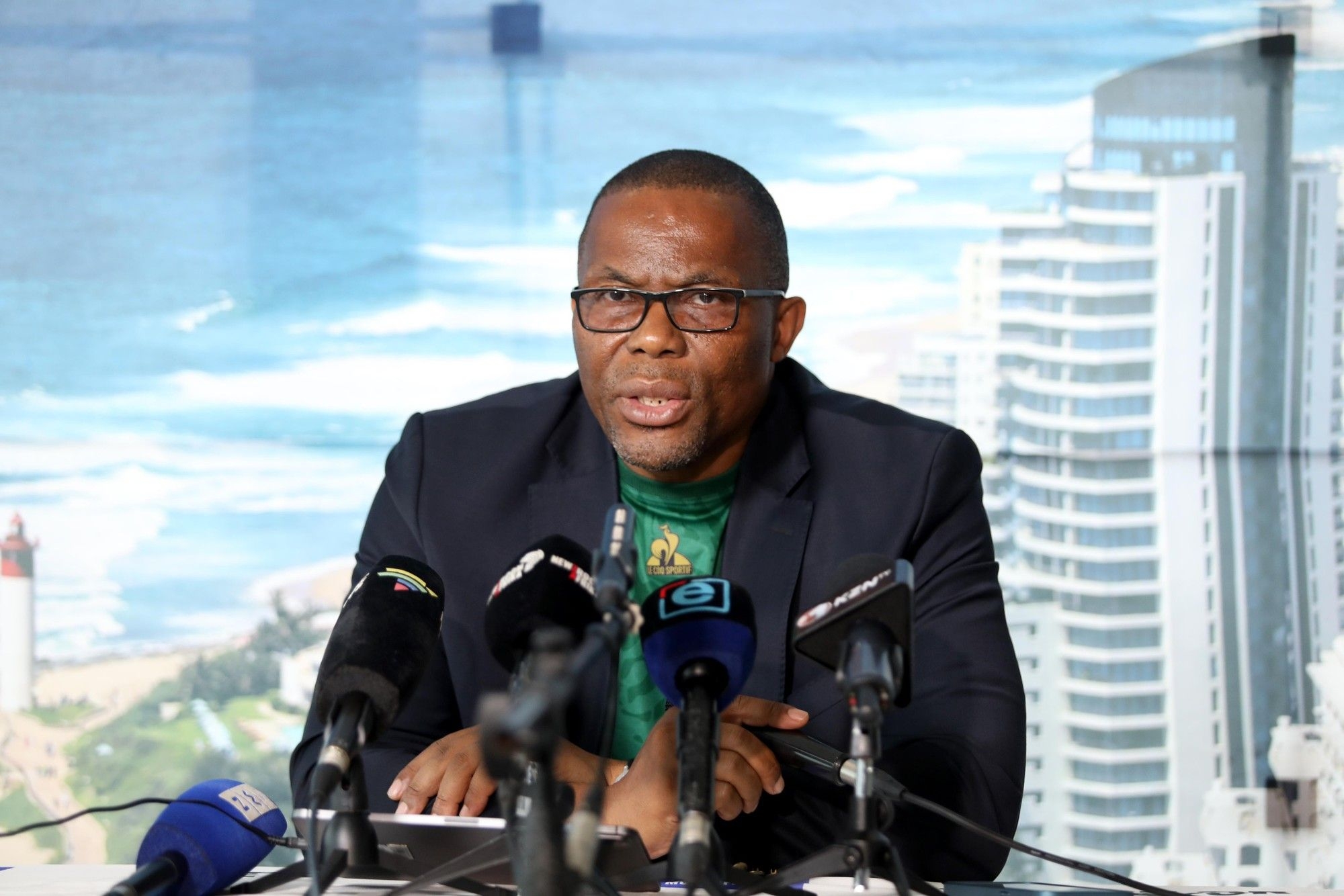 Durban's R70 billion budget: Mayor says plans in place to bury potholes, sweep the street and keeps the lights on