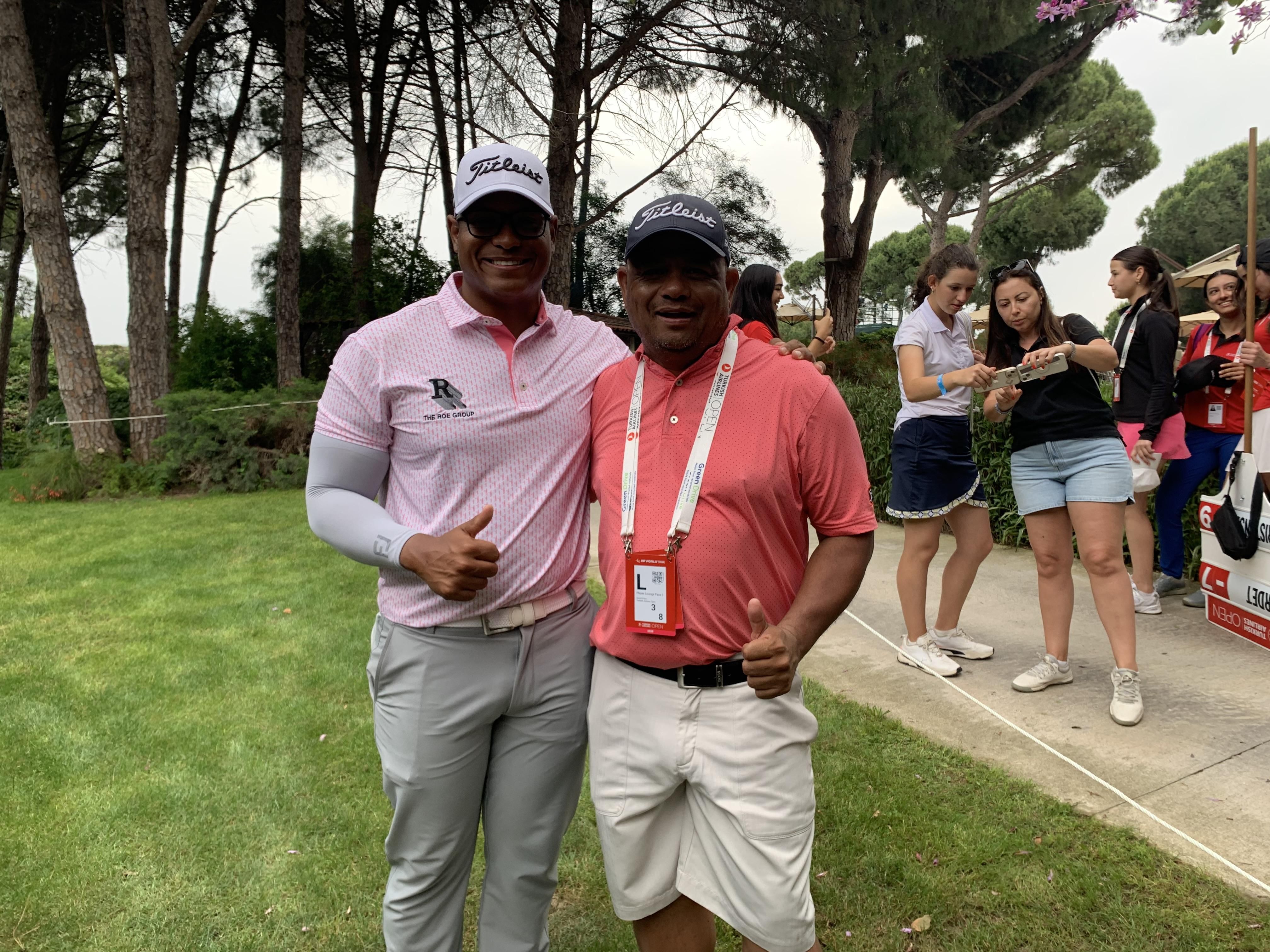 The life of a professional golfer is no laughing matter . . . just ask Robin Williams