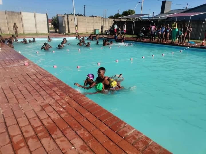 10 Lamontville swimmers set to compete in Oceans 8 Charity Swim