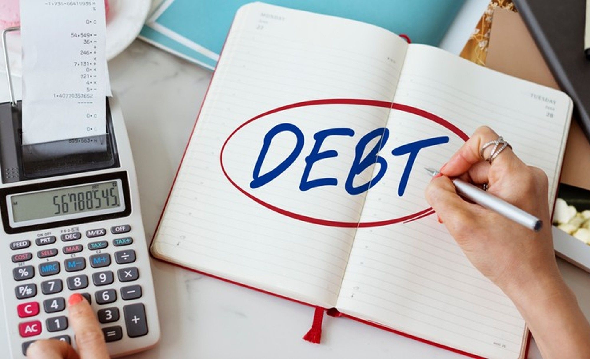 Rising debt: calls for greater consumer vigilance