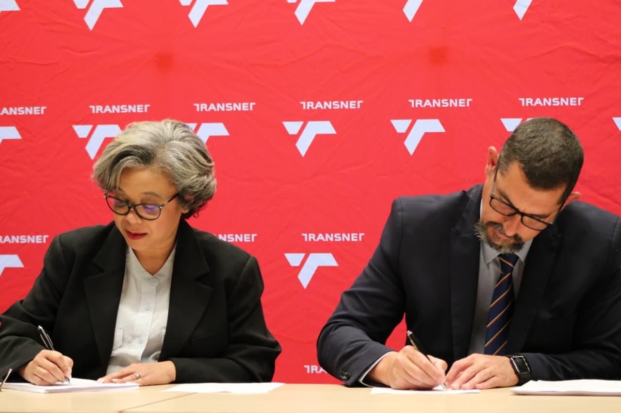 Transnet and Hotazel Manganese Mines sign 10-year deal