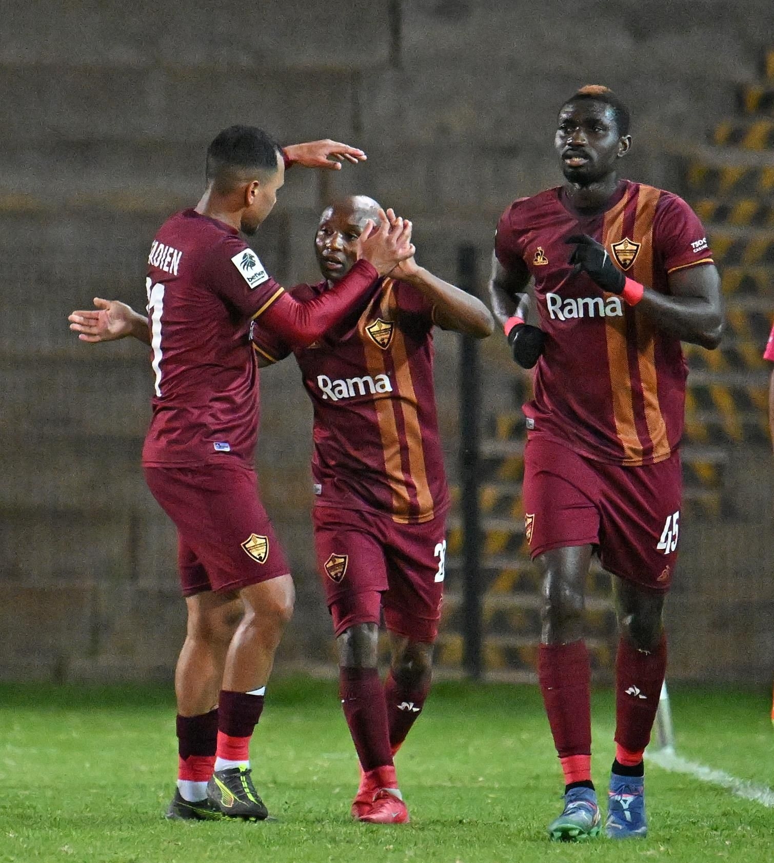 Stellenbosch FC keep top-three hopes alive, Cape Town City break winless streak