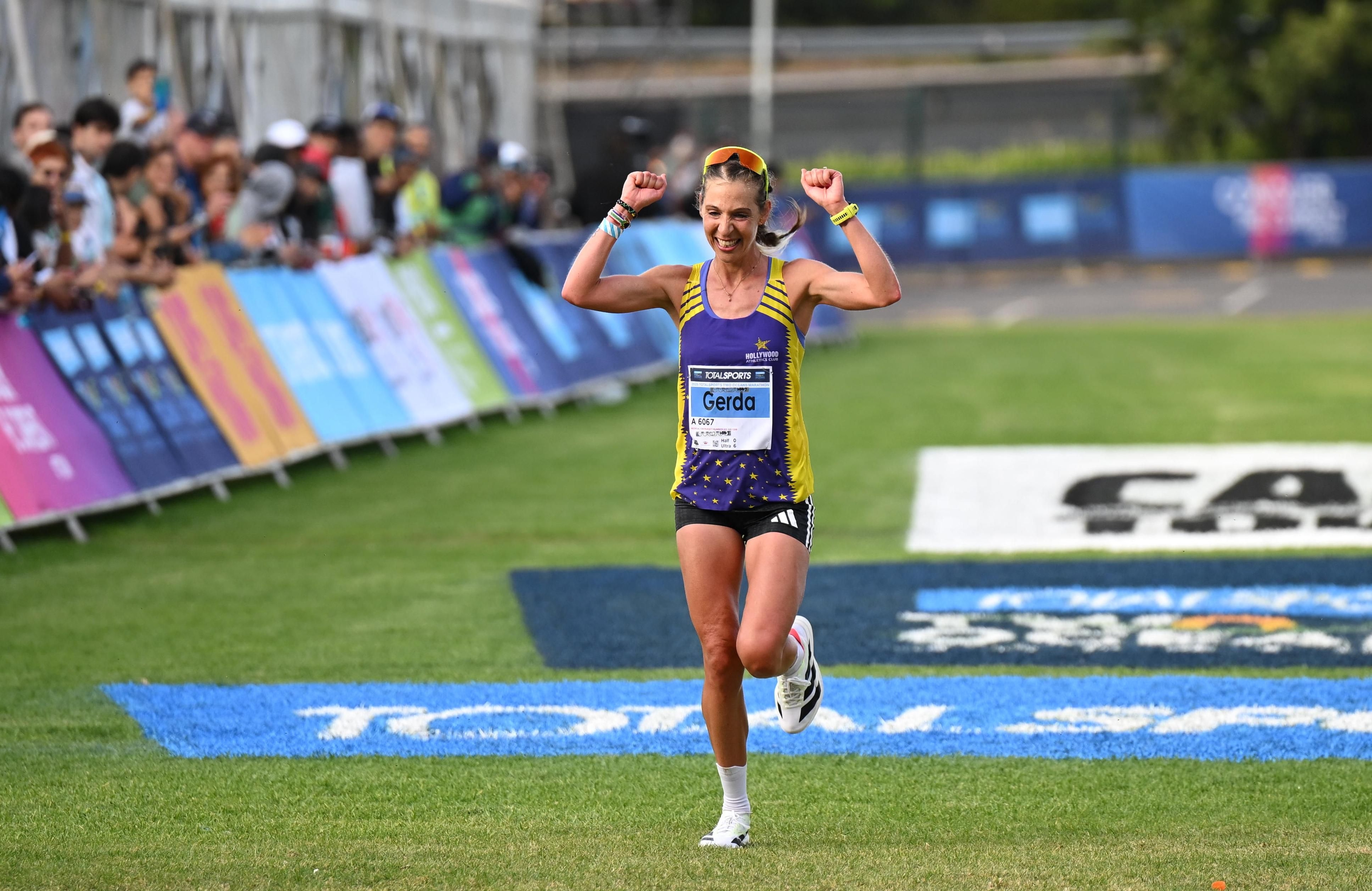 Can Gerda Steyn become first woman to finish inside the top-14 overall at the Comrades Marathon?