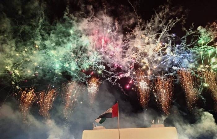 ألعاب نارية ومهرجان وفعاليات متنوعة أول أيام العيد بالعين