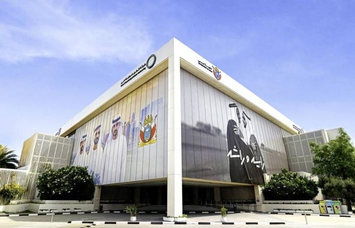 «ديوا» تعتمد 127268 شهادة عدم ممانعة ضمن برنامج «صقور» خلال 2024
