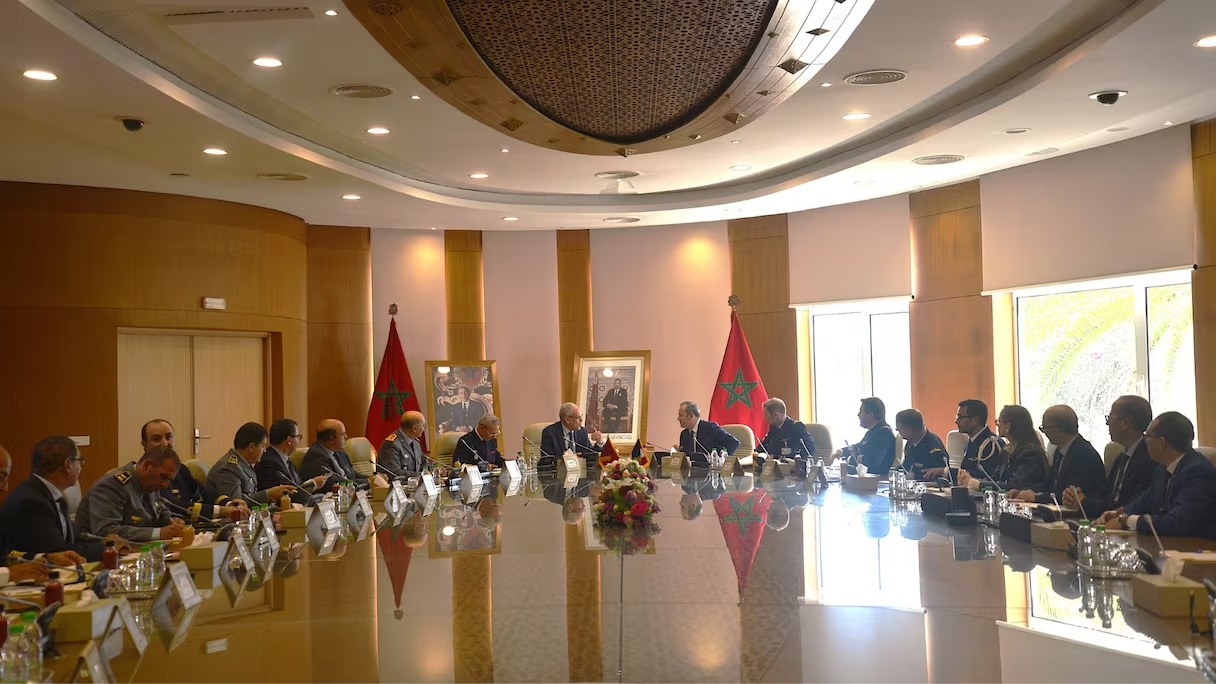 المغرب يرسم سيادته في الأعماق: اتفاق تاريخي ينهي "الوصاية البحرية" الفرنسية