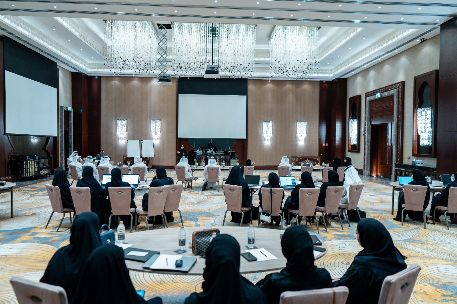 «مالية عجمان» تنظّم ورشة عمل للجهات الحكومية في الإمارة تمهيداً لإعداد الخطة المالية 2026-2028