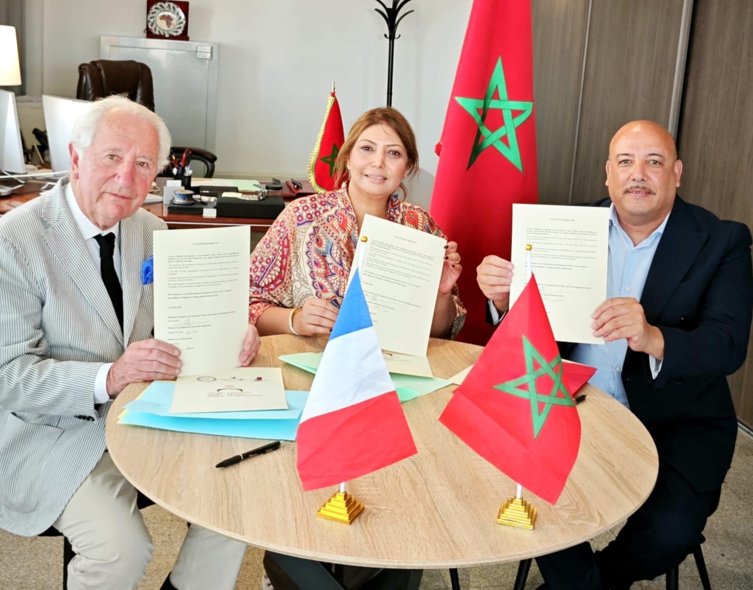 في اطار الدفاع عن القضية الوطنية مؤسسة المهرجان المغربي الإيطالي توقع 'اتفاقية اطار لاهداف مشتركة' مع مؤسسة فرنسيةبمدينة بوردو