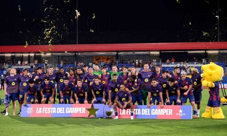 نادي برشلونة يتوج بكأس خوان غامبر على حساب كومو الإيطالي