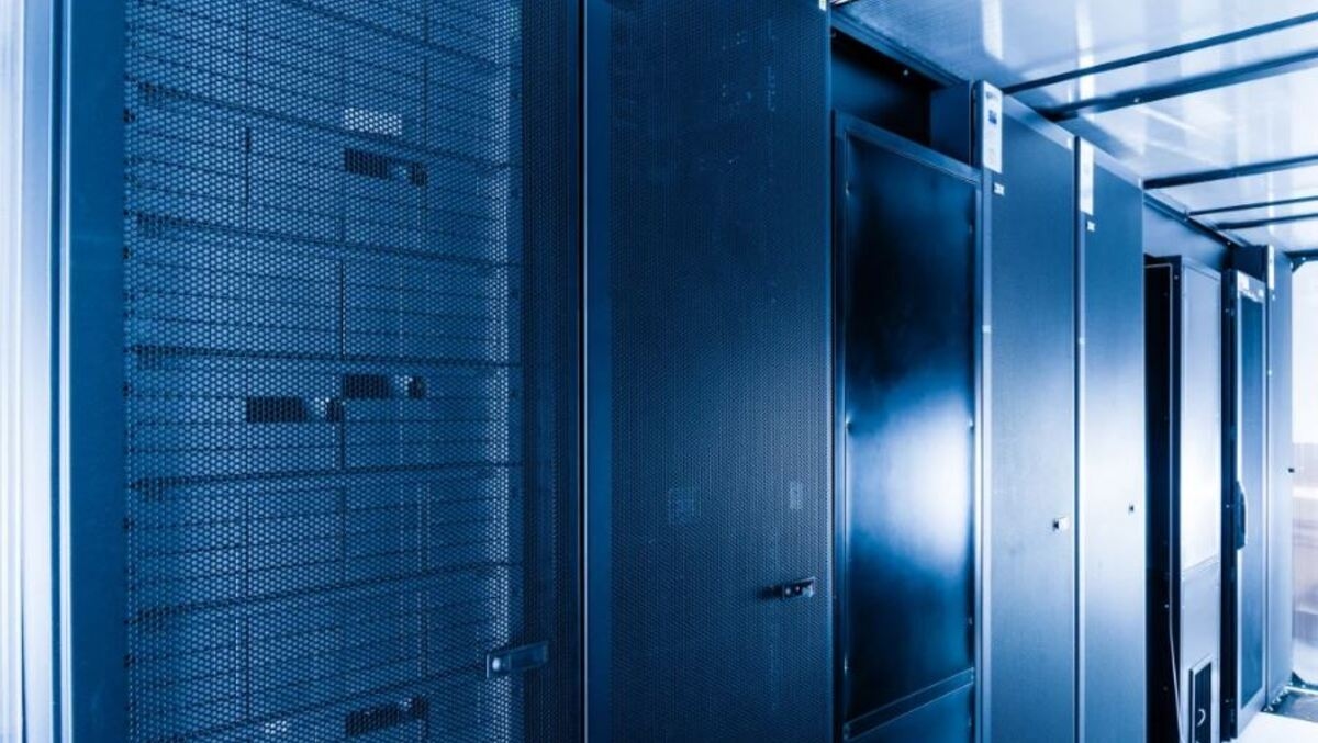 Police warned over shifting information to Microsoft cloud services