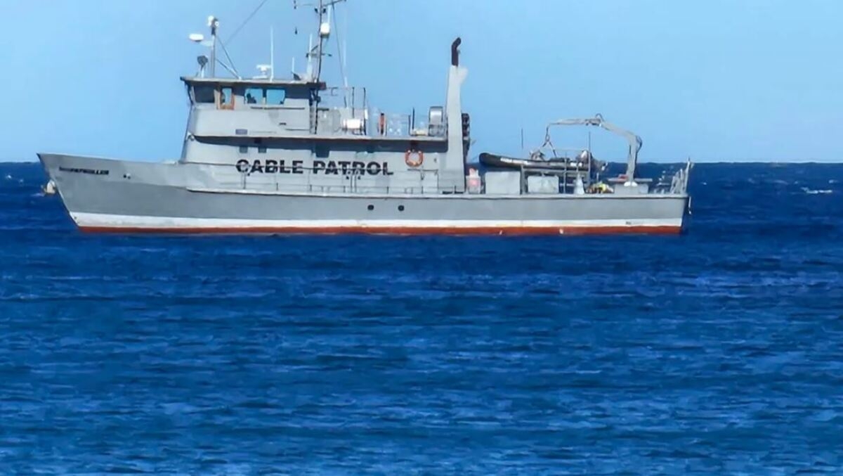 NZ submarine cables are 'attractive espionage targets', officials warn