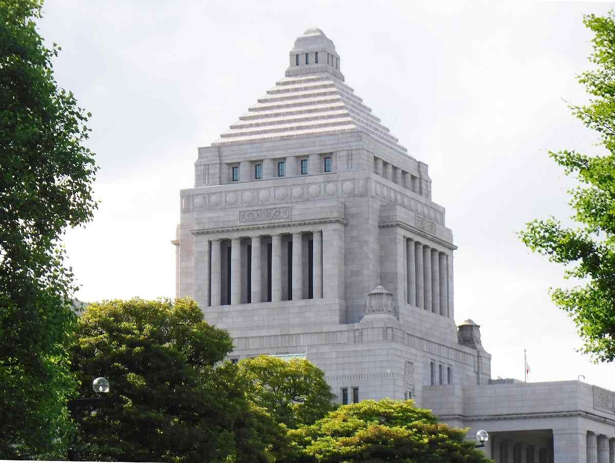 Japan's Parties Mark World War II's End with Statements on Their Intentions for Country's Future