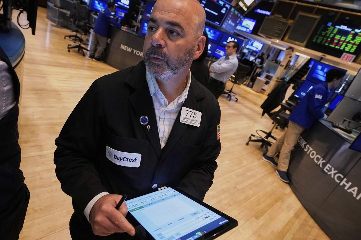 Wall Street Rises and Markets Rally Worldwide as Trump Softens His Tough Talk on Tariffs and the Fed