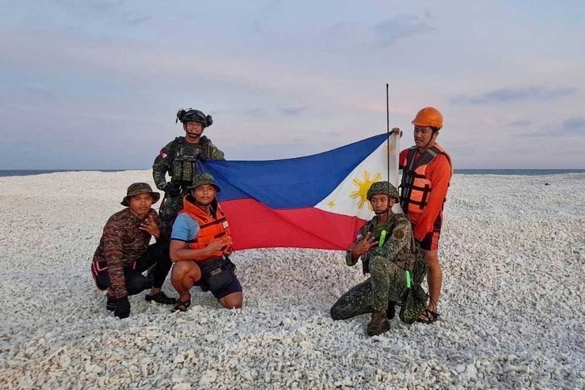 China and Philippines Use Their Flags to Stake out Competing Claims in the South China Sea