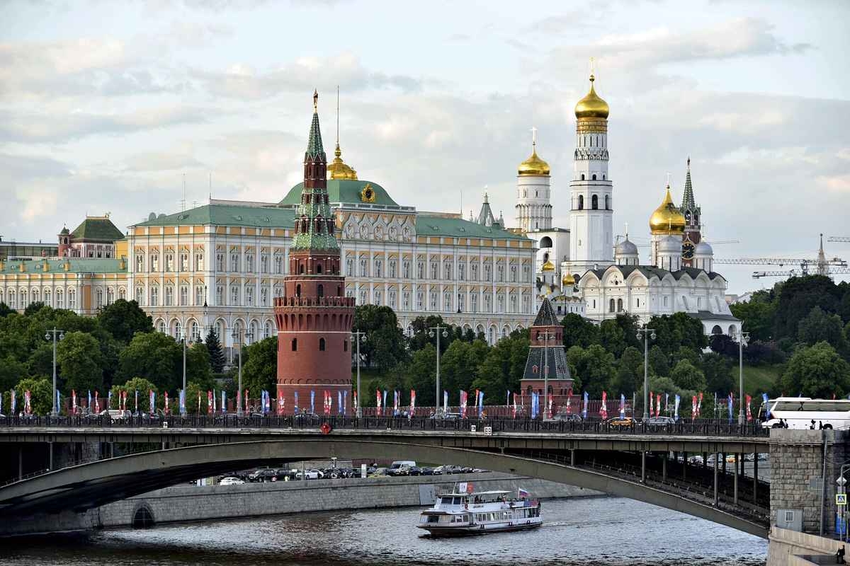 Moscow Calls Japanese Loan to Ukraine Backed by Frozen Russian Assets ‘Theft'