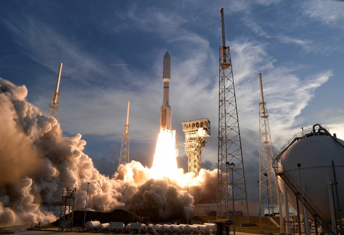 Amazon Launches First Kuiper Internet Satellites, Taking on Starlink