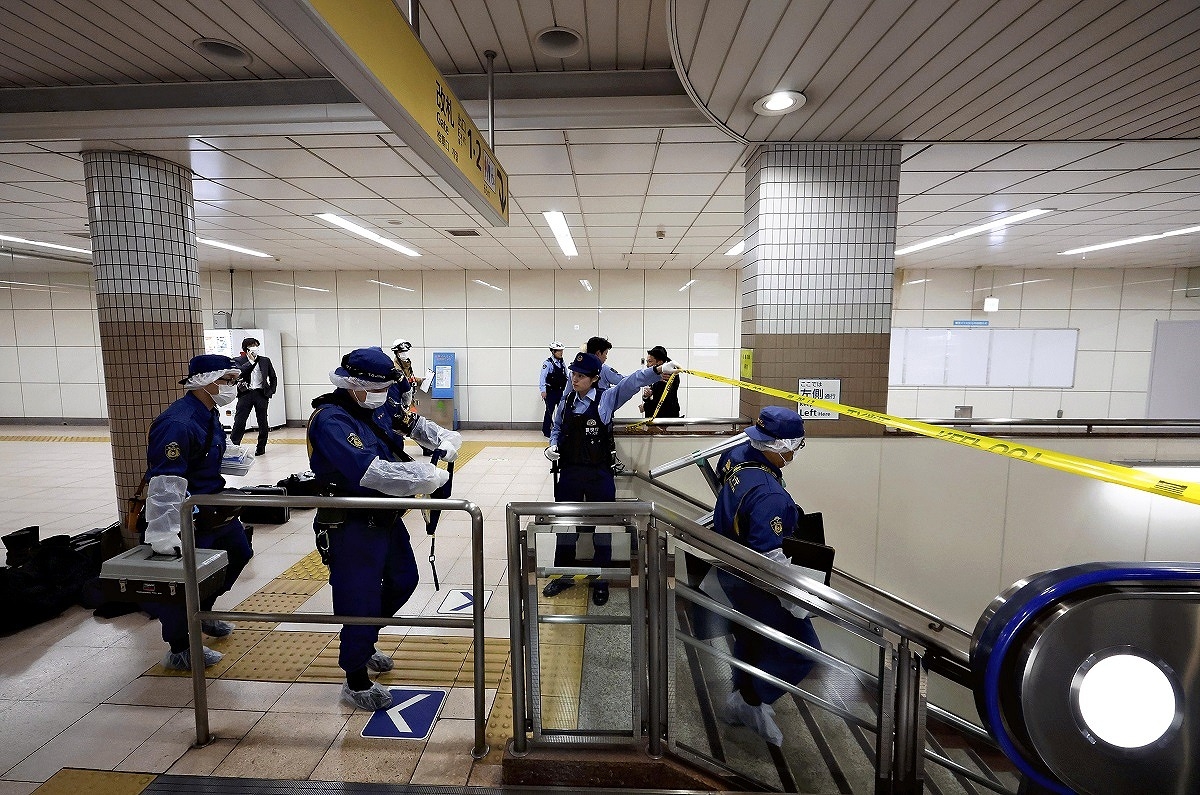 Man Arrested after 2 Injured in Knife Attack at Todaimae Station; Victims' Injuries Are Not Life-Threatening