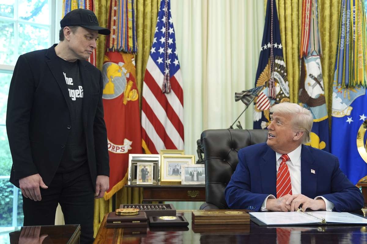 Trump Gives Elon Musk an Oval Office Sendoff, Crediting Him with ‘Colossal Change'